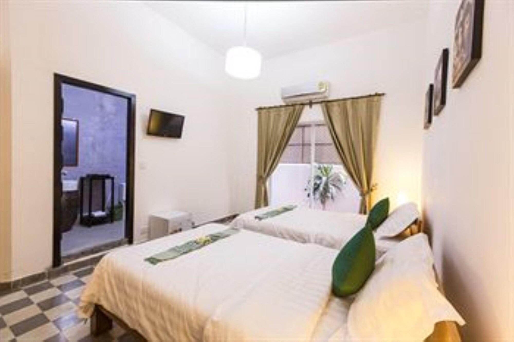 Jasmine Terrace Villa Phnom Penh Exterior photo